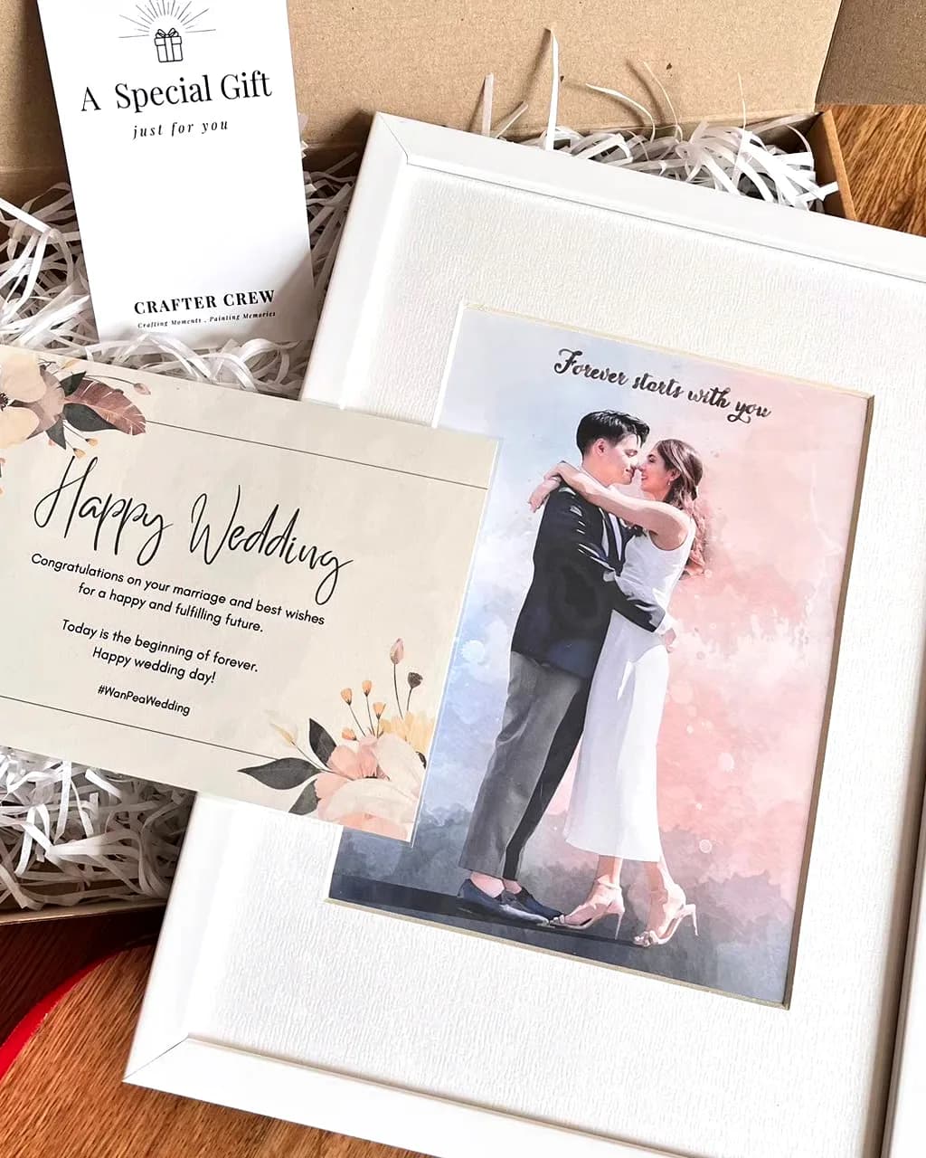 ภาพวาดสีน้ำเจ้าบ่าวกอดเจ้าสาว พร้อมการ์ด Happy Wedding